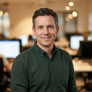 Daniel Carter, teknologiajohtaja, Omistuura